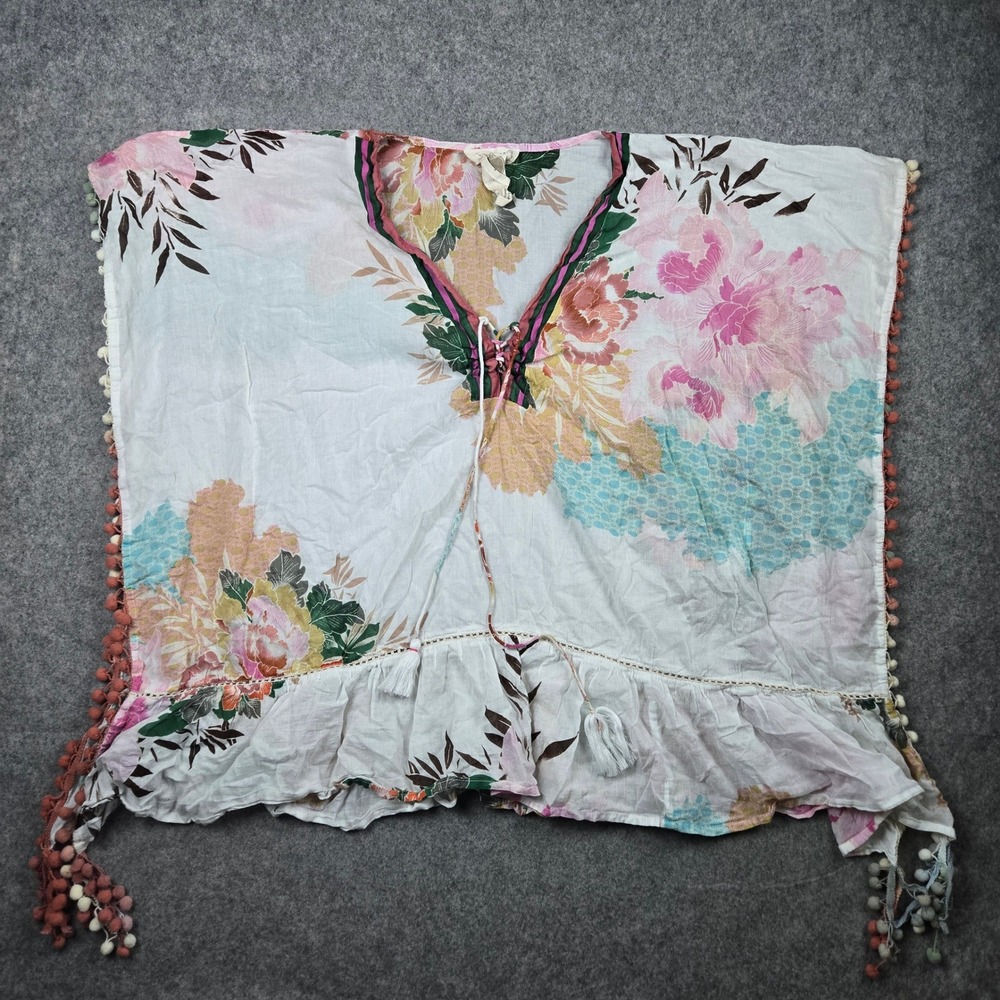 Z&L Poncho Top Womens Medium White Floral Pom Pom Trim Boho Festival Cottagecore